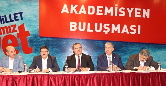 Milletvekilimiz Aktay, Konya'da Akademisyenlerle Buluştu