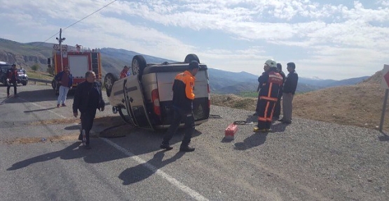 Eruh Yolunda Trafik Kazası 5 Yaralı