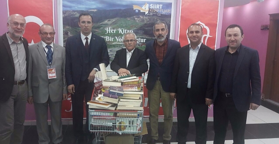 Siirt Kitap Fuarından, Kader Mahkumlarına Anlamlı Jest