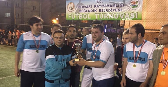 Pervari'de Halı Saha Futbol Turnuvası Sona Erdi