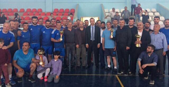 TİLLO'DA KURUMLAR ARASI VOLEYBOL TURNUVASI SONA ERDİ