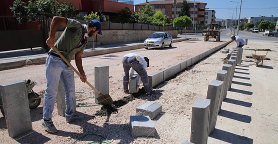 Belediye'den Asfalt Öncesi Bordür Çalışması