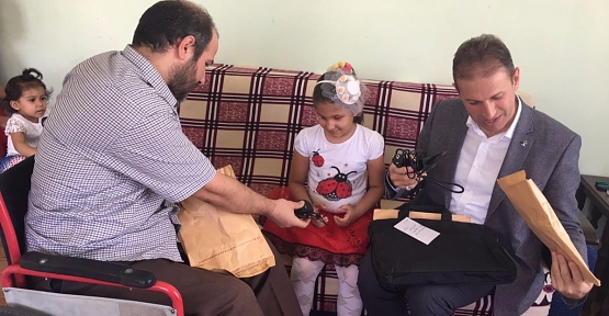 Ulaştırma Bakanı Arslan, Görme Engelli Küçük Berfin'i Bayram Öncesi Mutlu Etti