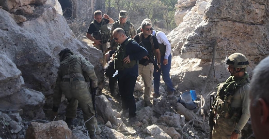 Vali Atik,12 Teröristin Öldürüldüğü Operasyon Bölgesinde