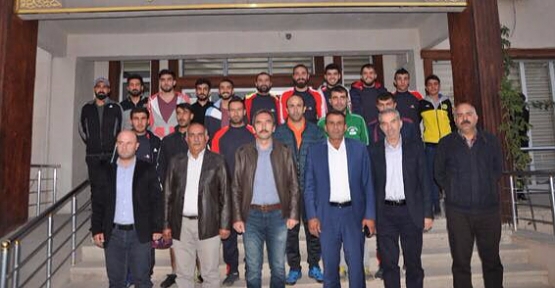 Eruh Gençlik Spor, Siirt Amatör Liginde Şampiyon Olmak İçin Güçlerini Birleştirdi