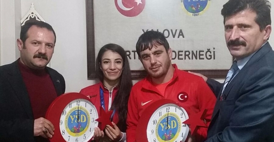 Siirt'in Gururu Dünya Şampiyonu Evin Demirhan, Yalova'da Siirtlilerle Buluştu