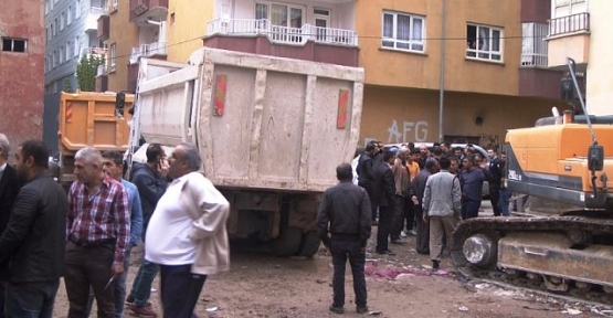 Vatandaşlar Müteahide Tepki Gösterdi