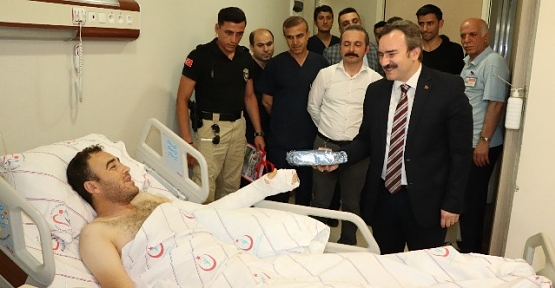 Başkan Taşkın,Terör Saldırısında Yaralanan Askeri Ziyaret Etti