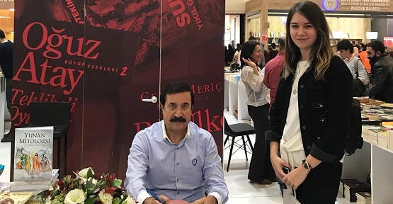 Yazar Tecelli Sırma, Uluslararası İstanbul Kitap Fuarında Kitapseverlerle Buluştu