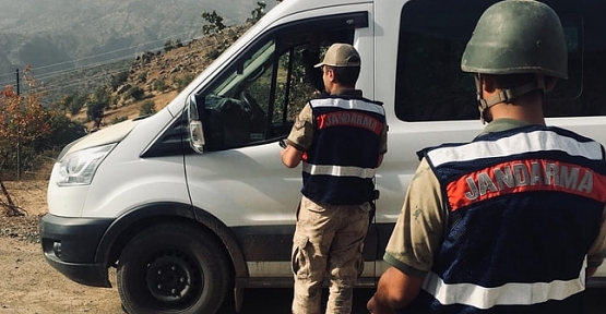 PKK/KCK Silahlı Terör Örgütüne Yardım ve Yataklık Suçundan Aranan 2 Kişi Yol Kontrolünde Yakalandı