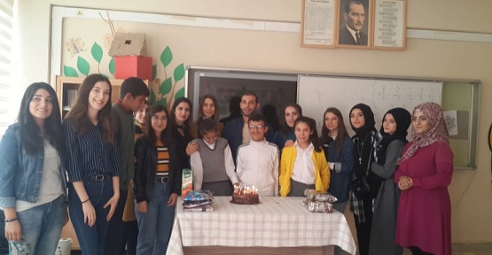 Siirt Üniversitesi Genç Girişimciler Topluluğundan Otizmli Çocuklara Destek