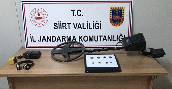 Jandarma Define Avcıları Üzerinde Eski Dönemlere Ait 8 Adet Sikke Ele Geçirdi