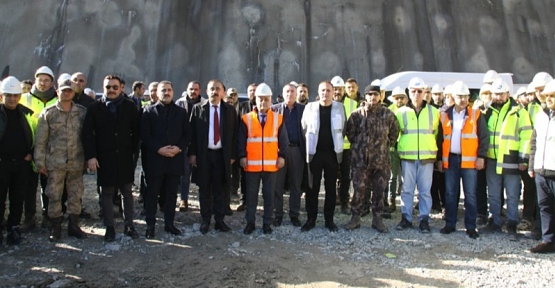 Avrupa'nın En Büyük Barajı Çetin Barajında Su Tutulmaya Başlandı