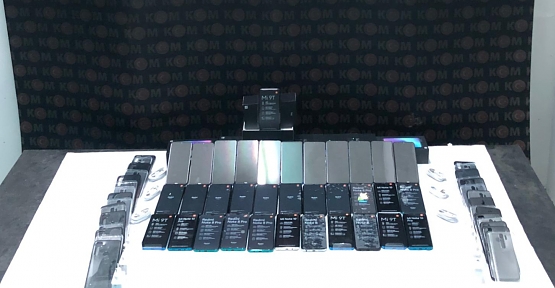 Gümrük Kaçağı 40 Cep Telefonu Ele Geçirildi