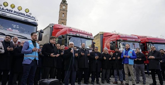 İdlib'e 4 Tır İnsani Yardım Malzemesi Gönderildi