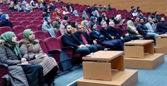 Siirt Üniversitesinde “Dinlerin Yeni Reklam Yüzü: Sinema” Konulu Konferans Düzenlendi