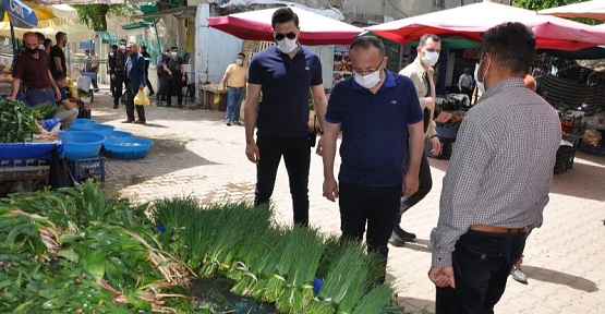 Vali, Belediye Başkan Vekili Ali Fuat Atik, Semt Pazarı ve Güres Caddesinde Maske Takmayan Vatandaşları Uyardı