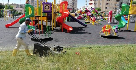 Parklarda Bakım ve Onarım Çalışması Başladı