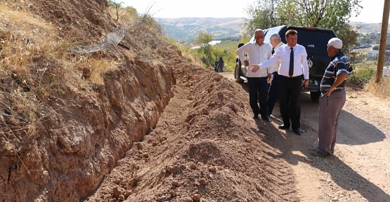 Atabağı Belediye Başkanı Tayyar Lale, Belde de Yapılan Çalışmaları Yerinde İnceledi