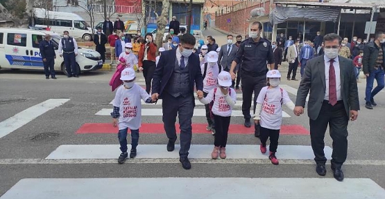 Kaymakam Tunç  “Yaya Öncelikli Trafik Yılı” Uygulaması Etkinliğine Katıldı