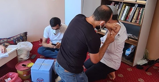 Siirt Seyyid Ahmet Bedevi Yatılı Kur’an Kursu öğrencileri ve yöneticileri 2. Aşılarını Yaptı