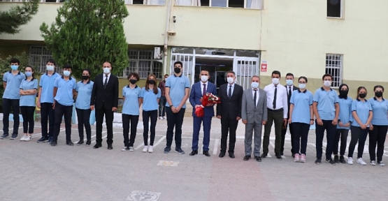Vali Hacıbektaşoğlu’ndan Okul Ziyaretleri