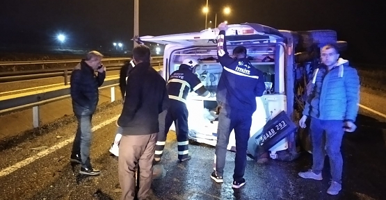 Siirt'te Ambulans ile Otomobil Çarpıştı: 1'i Hemşire 4 Yaralı 