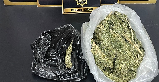 Araç içerisinde 480 Gram Kubat Esrar Maddesi Ele Geçirildi