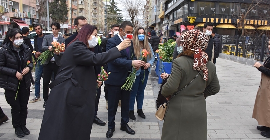 Siirt Belediyesi, 8 Mart Dünya Kadınlar Günü Dolayısıyla Özel Etkinlikler Düzenledi
