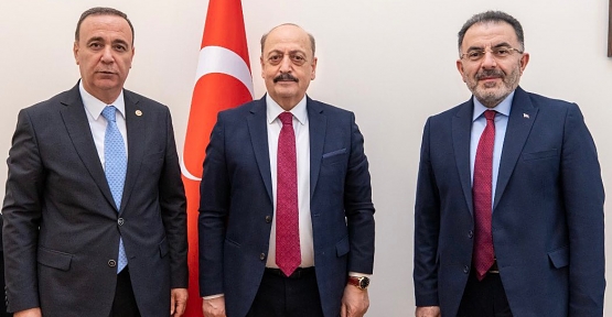 Osman Ören, Çalışma ve Sosyal Güvenlik Bakanı Prof.Dr. Vedat Bilgin’i Ziyaret Etti