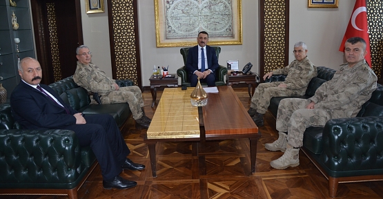 Jandarma Genel Komutanı Orgeneral Arif Çetin, Vali Hacıbektaşoğlu’nu Ziyaret Etti