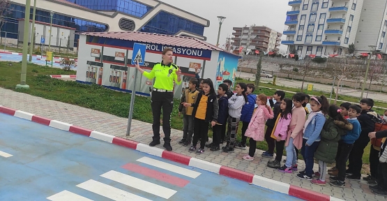 Siirt’te Çocuklara Uygulamalı Trafik Eğitimi Verildi