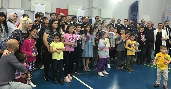 Siirt'te "Polis Haftası Satranç Turnuvası"  Düzenlendi