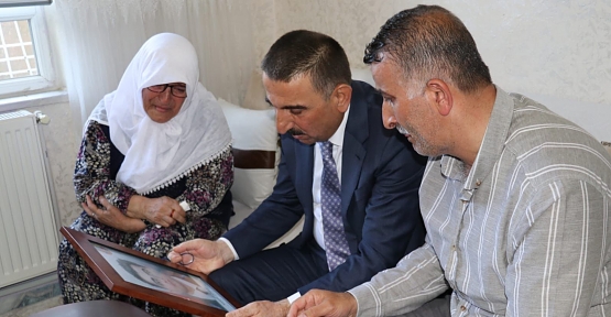 Vali Hacıbektaşoğlu, Vefat Eden Askerin Ailesine Taziye Ziyaretinde Bulundu