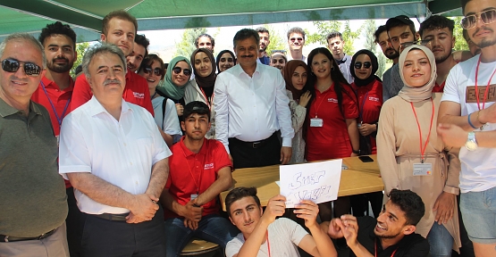 Siirt Üniversitesi Bahar Şenlikleri Coşku İle Başladı