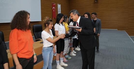 Siirt Üniversitesinde Spor Müsabakaları Ödül Töreni Düzenlendi