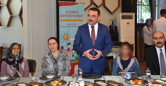 Vali Hacıbektaşoğlu, Koruyucu Ailelerle Bir Araya Geldi