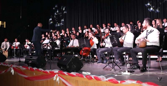 Siirt'te Cumhuriyet’in 100.Yıl Konserine Yoğun İlgi