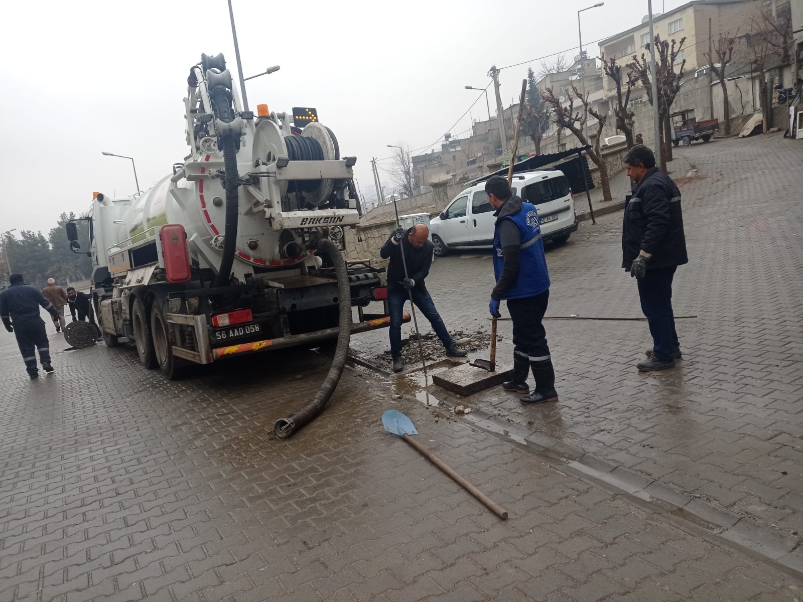 Siirt Belediyesi SİSKİ Ekiplerince Rögarlar Temizleniyor