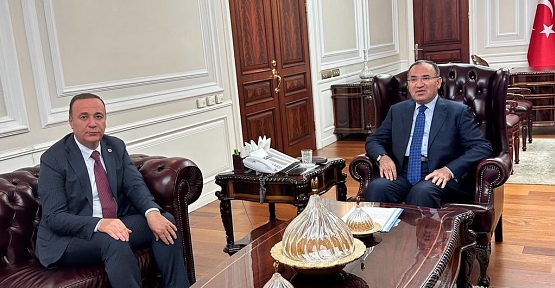 Osman Ören, Adalet Bakanı Bekir Bozdağ’ı Ziyaret Etti 