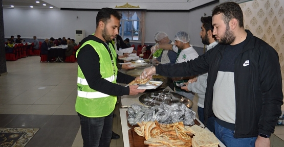 Umut Kervanı Ramazan Ayı Boyunca Depremzedelere İftar Yemeği Verecek