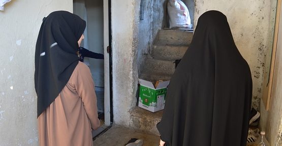 Yetimler Vakfı Siirt'te Yetim ve İhtiyaç Sahiplerine Gıda Kolisi Dağıttı