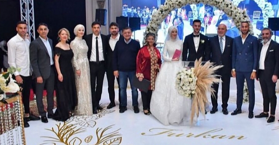 Futbol Camiası, Hasan Özer'in Oğlu Furkan Özer'in Düğününde Bir Araya Geldi