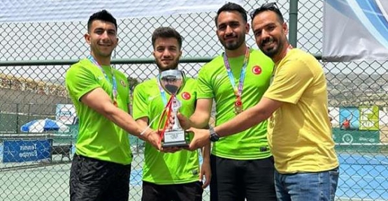 Siirt Üniversitesi Erkek Tenis Takımı Şampiyon Oldu