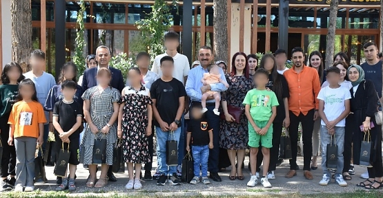 Vali Hacıbektaşoğlu, Koruyucu Aileleri ve Çocukları Millet Bahçesi’nde Ağırladı
