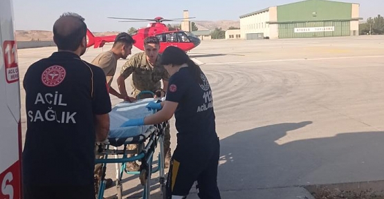 Akrep Sokması Sonucu Fenalaşan Çoban Helikopterle Hastaneye Nakledildi