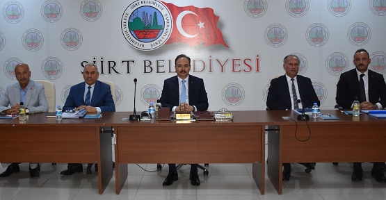 Vali/Belediye Başkan Vekili Dr.Kemal Kızılkaya, Belediye Birim Müdürlerinden Brifing Aldı