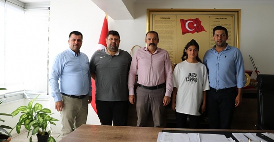 Hentbol Sporcusu Songül Akdağ Burdur İlinde Düzenlenecek U15 Milli Takım Kampına Gidiyor