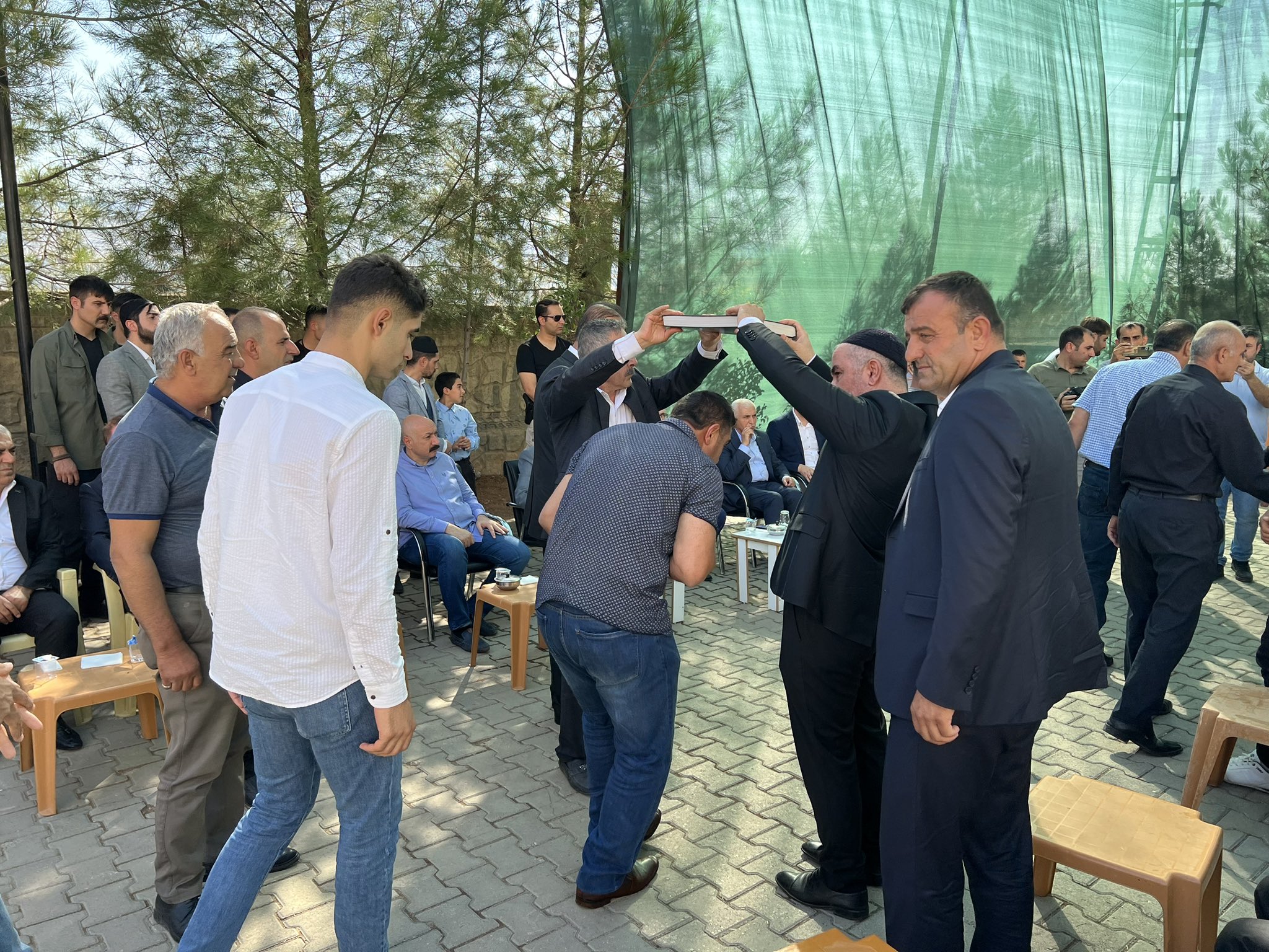 KURTALAN’DA HUSUMETLİ İKİ AİLE  BARIŞTIRILDI
