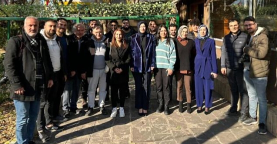 AK Parti Siirt Kadın Kolları Başkanı Av. Betül Tuğba Mavi, Basınla Bir Araya Geldi
